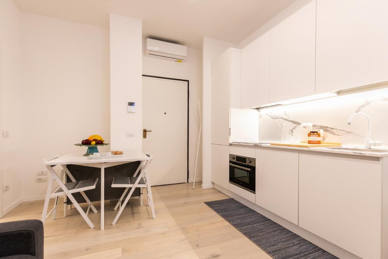 Luxury Apartment - A Due Passi Dal Centro Di Milano Esterno foto
